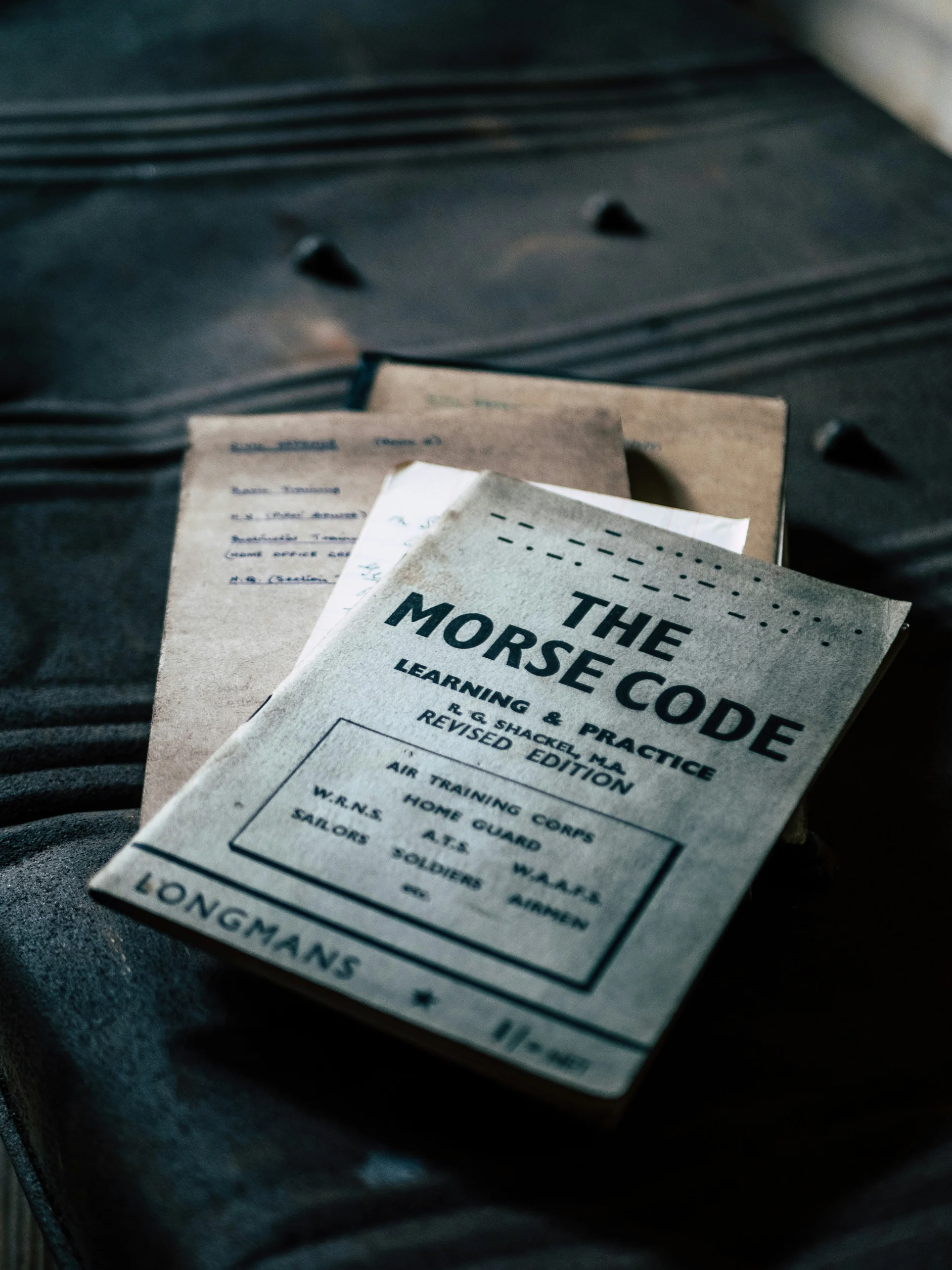Manual de código morse.