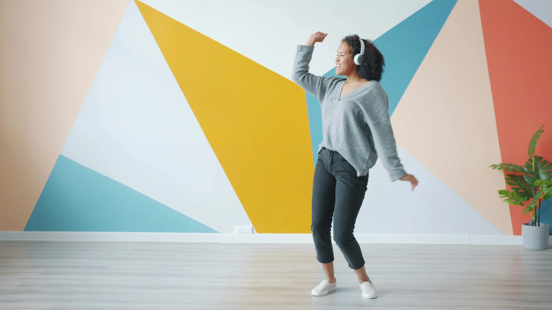 Mujer bailando.