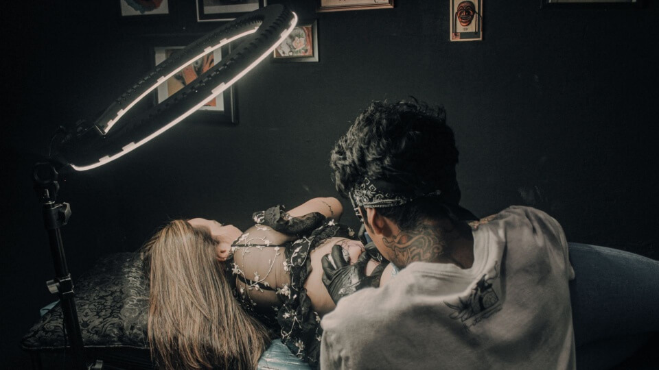 atuajes tribales: origen, significado y evolución de esta tendencia eterna