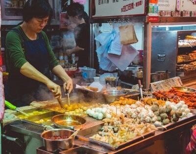 Street food global: los platos callejeros más queridos e imitados del mundo