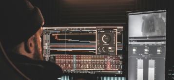 Quizá no sepas quién es Benny Blanco, pero conoces casi toda su música