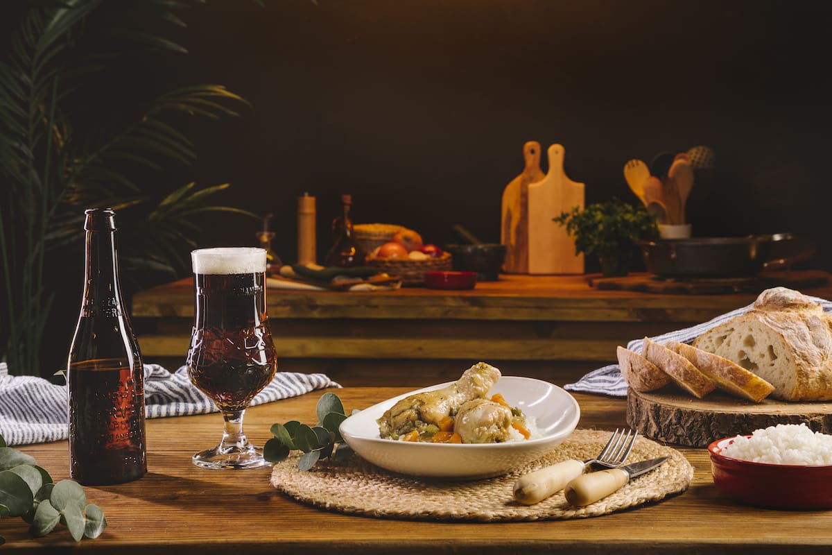 Pollo a la cerveza roja: receta fácil y tradicional