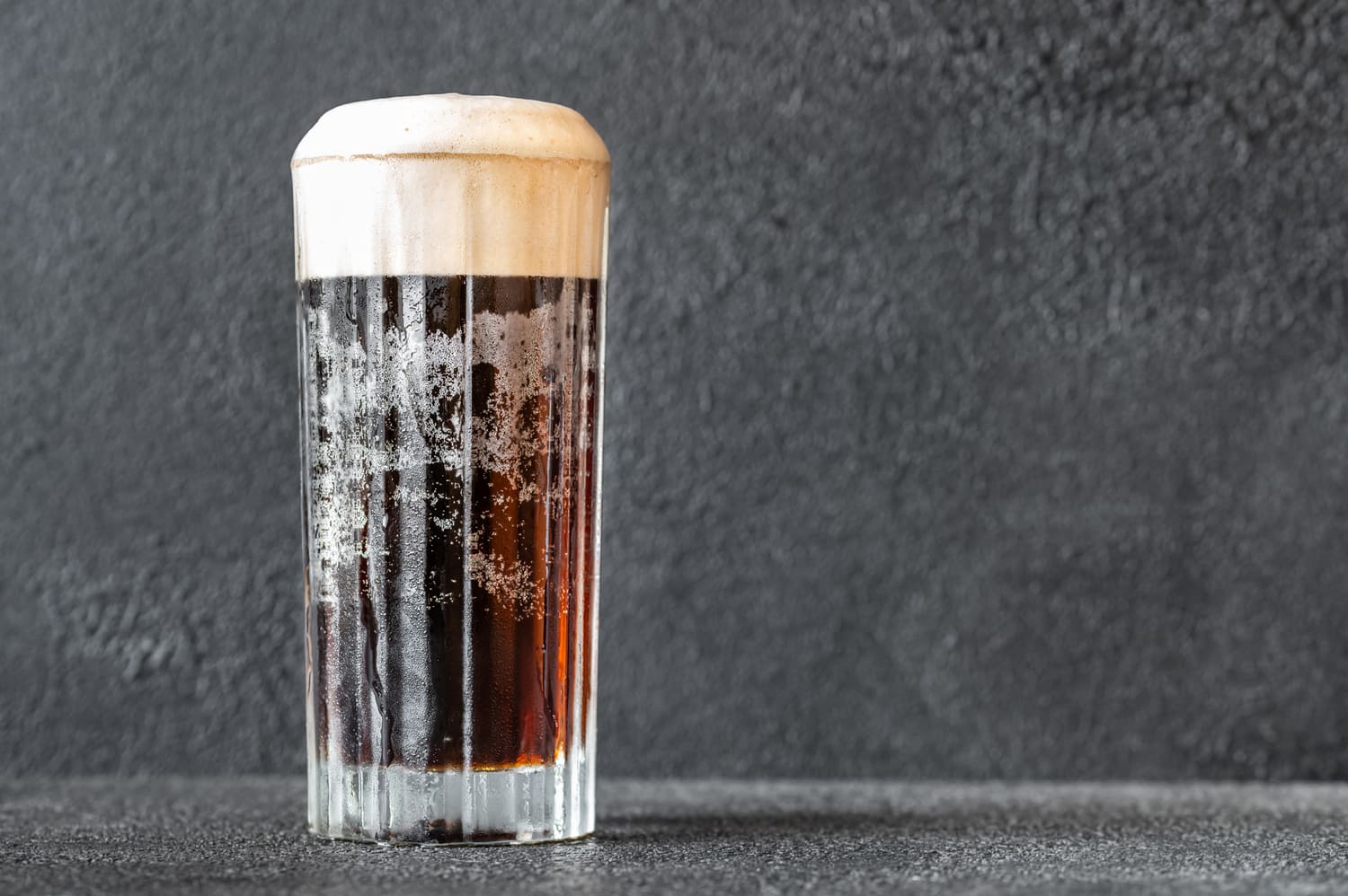 Black Velvet, michelada y otros cócteles con cerveza con los que sorprender