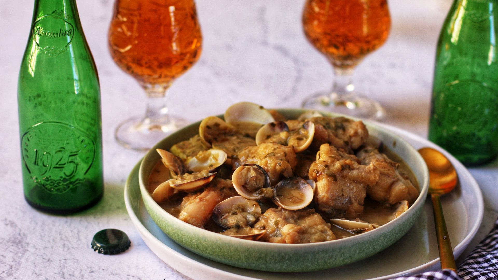 Rape en salsa verde con almejas: receta fácil paso a paso