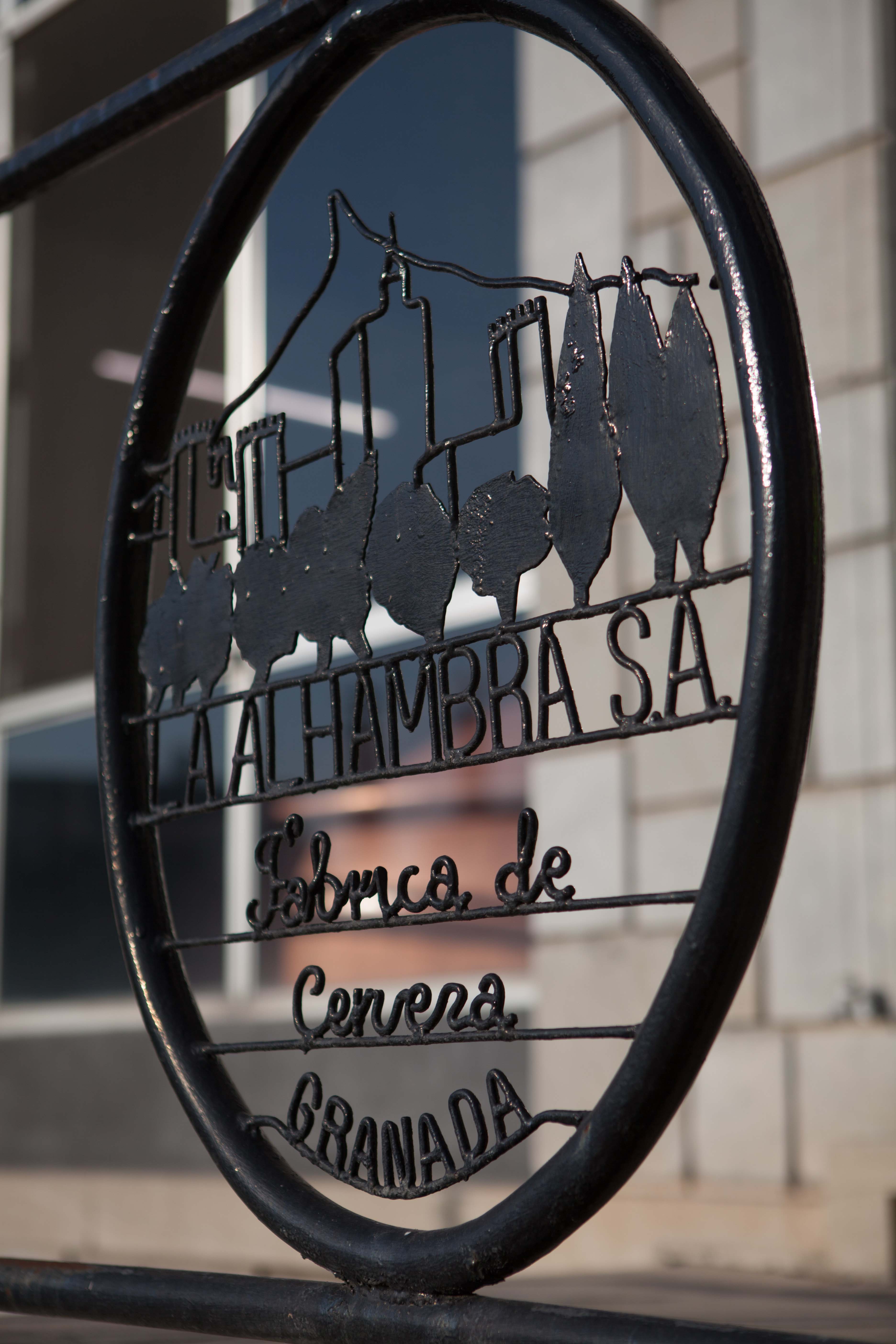 El centenario de una fábrica que elabora, sin prisa, cervezas difíciles de olvidar