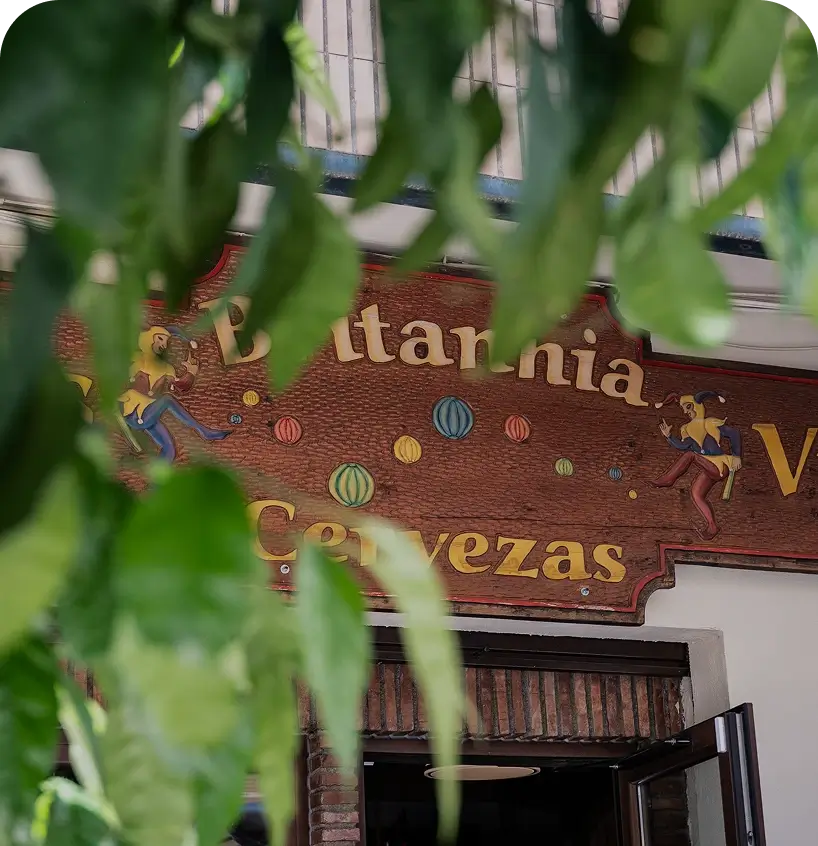 Historia ganadora: Leonor Cejudo en la Taberna Britannia de Granada - Cervezas Alhambra